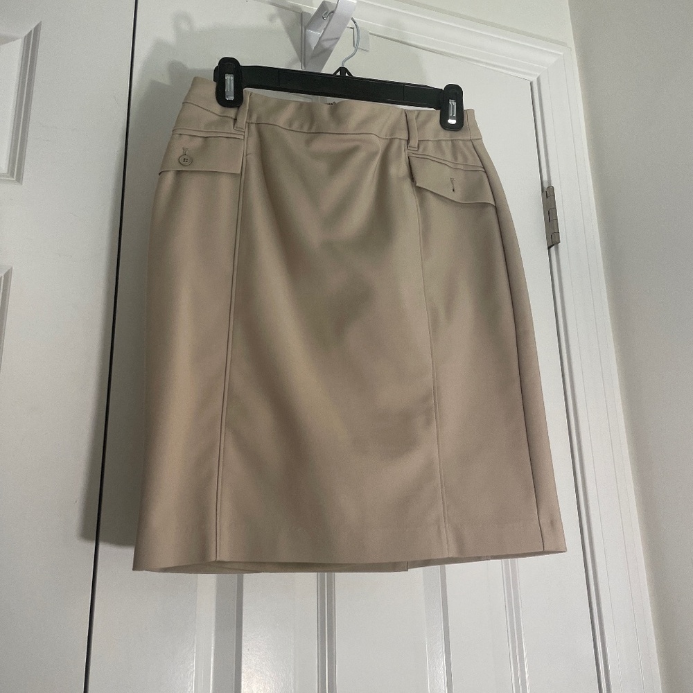 WHBM size 0 skirt . Worn twice.